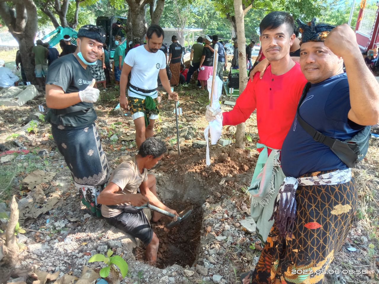 Kuburan Hindukupang12