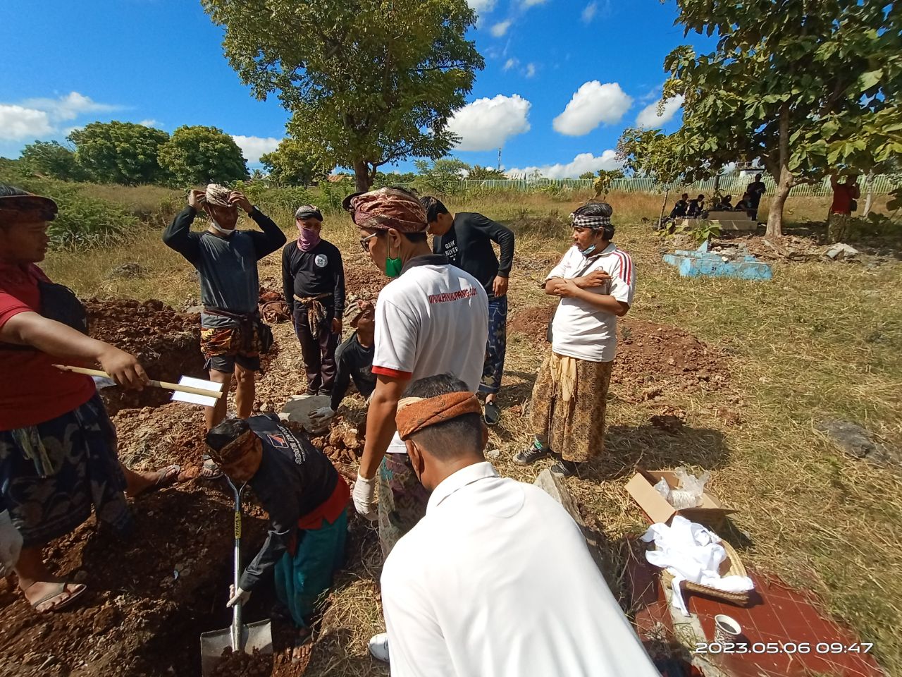 Kuburan Hindukupang21