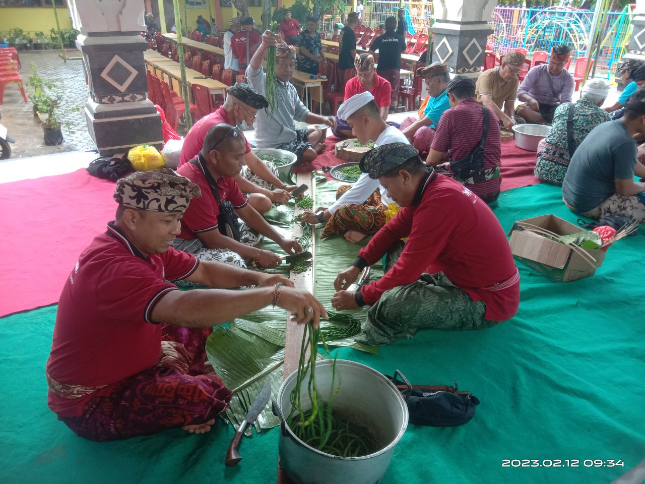 HUT BDAK4