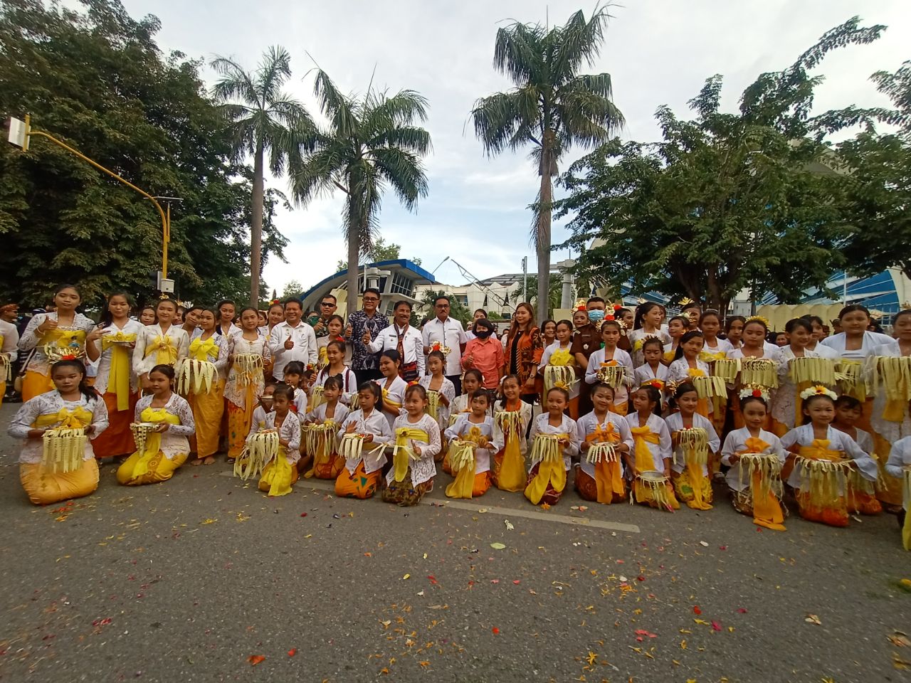 Tari Pendet Hindukupang NTT2