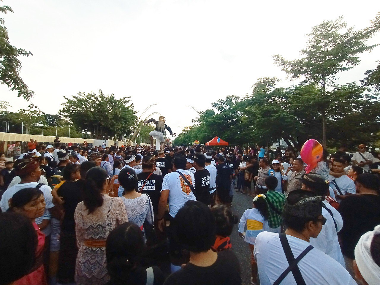 pawai ogoh ogoh hindukupang ntt16
