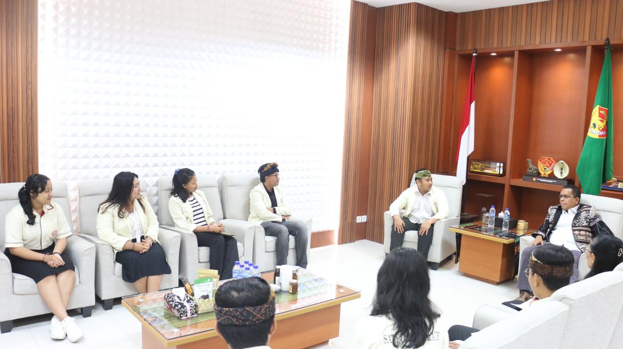 Gubernur NTT Melki PDKMHDINTT2