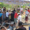 Mecaru dan Matur Piuning di Pura Oebananta